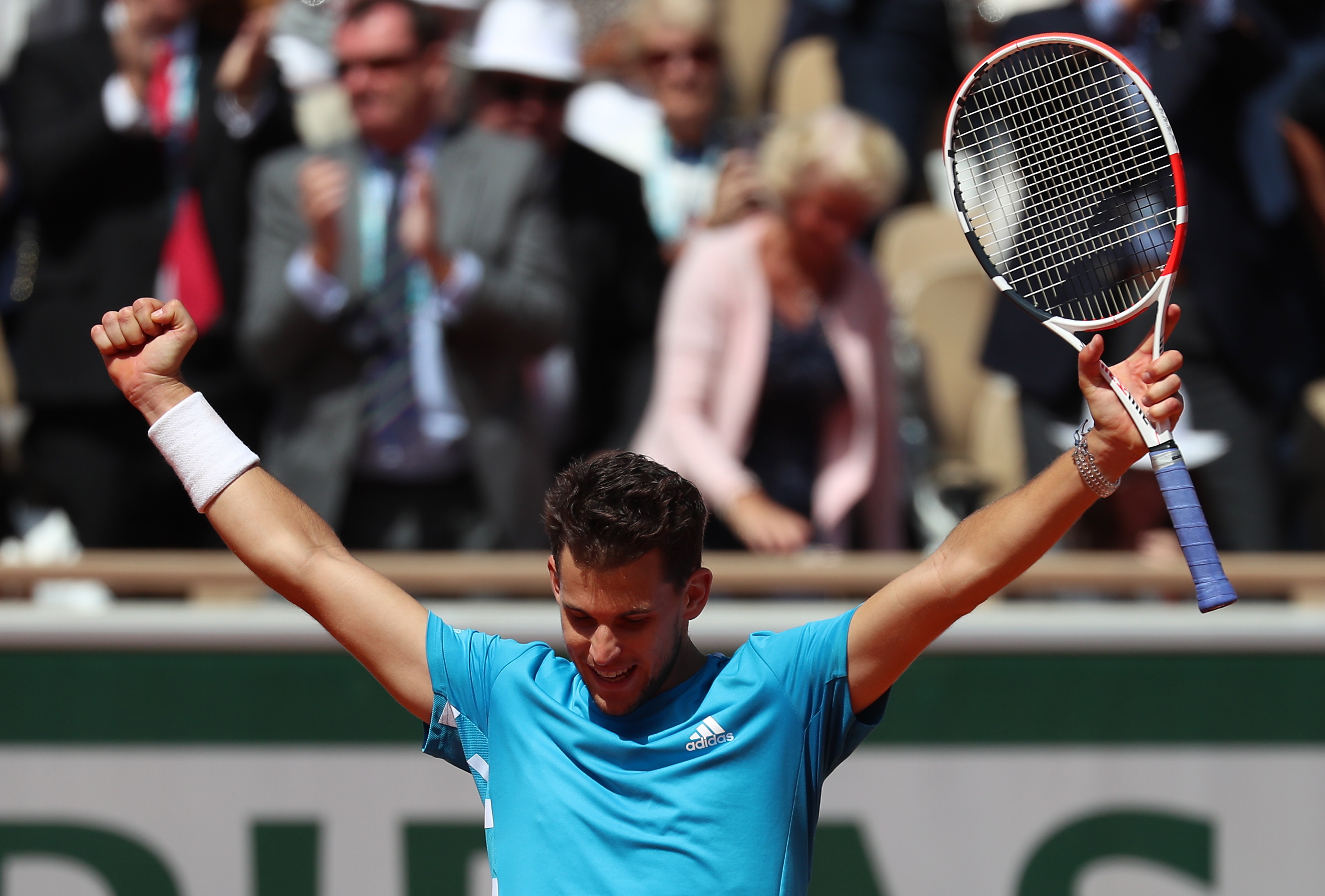 蒂姆重要时刻表现优异，塞尔维亚队带队取胜！(塞尔维亚姆拉迪奇)九游（中国）平台登录